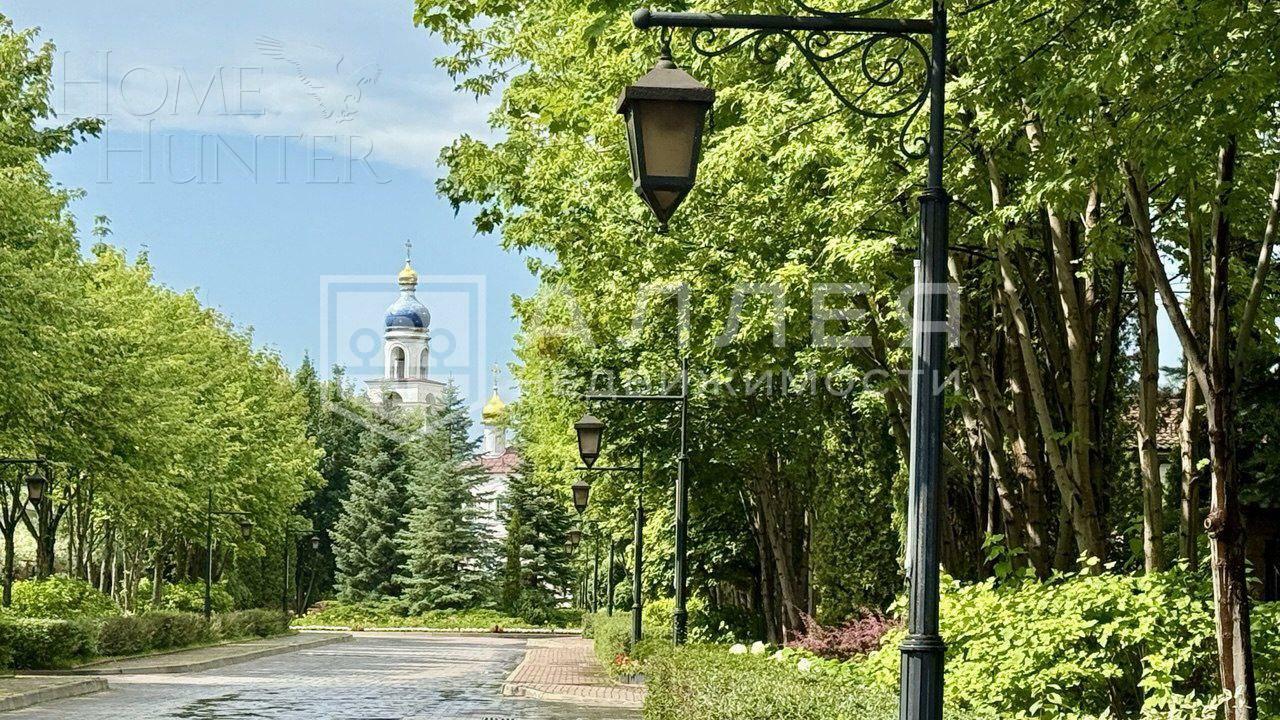 2-этажный коттедж 1 320 м² без отделки