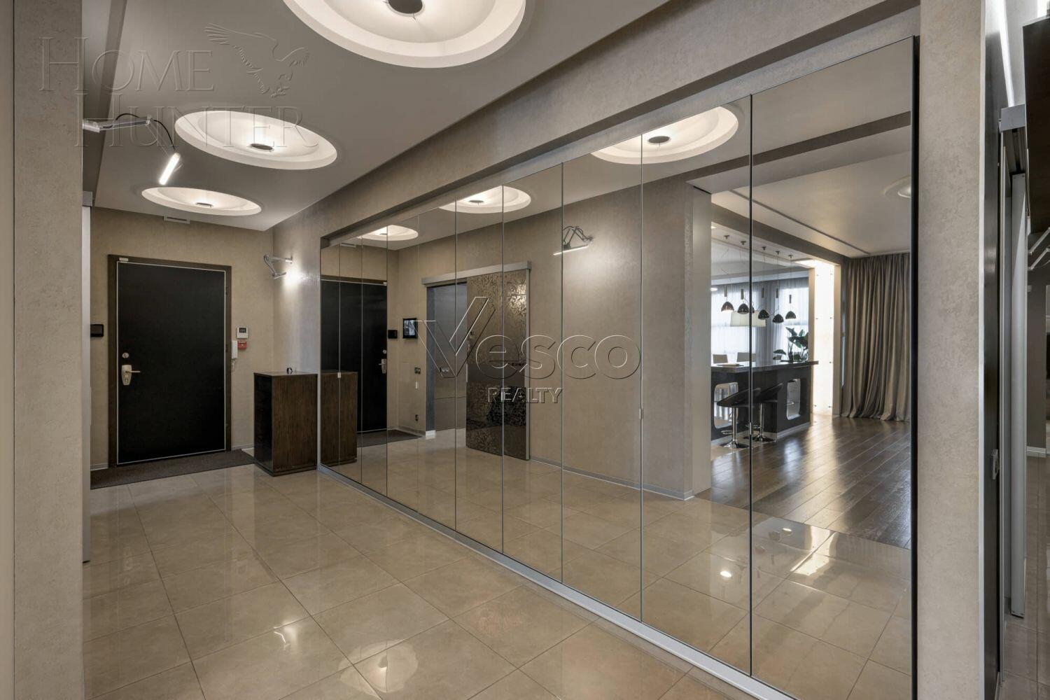 3-КОМН. КВАРТИРА С ОТДЕЛКОЙ 220 М² НА 4 ЭТАЖЕ