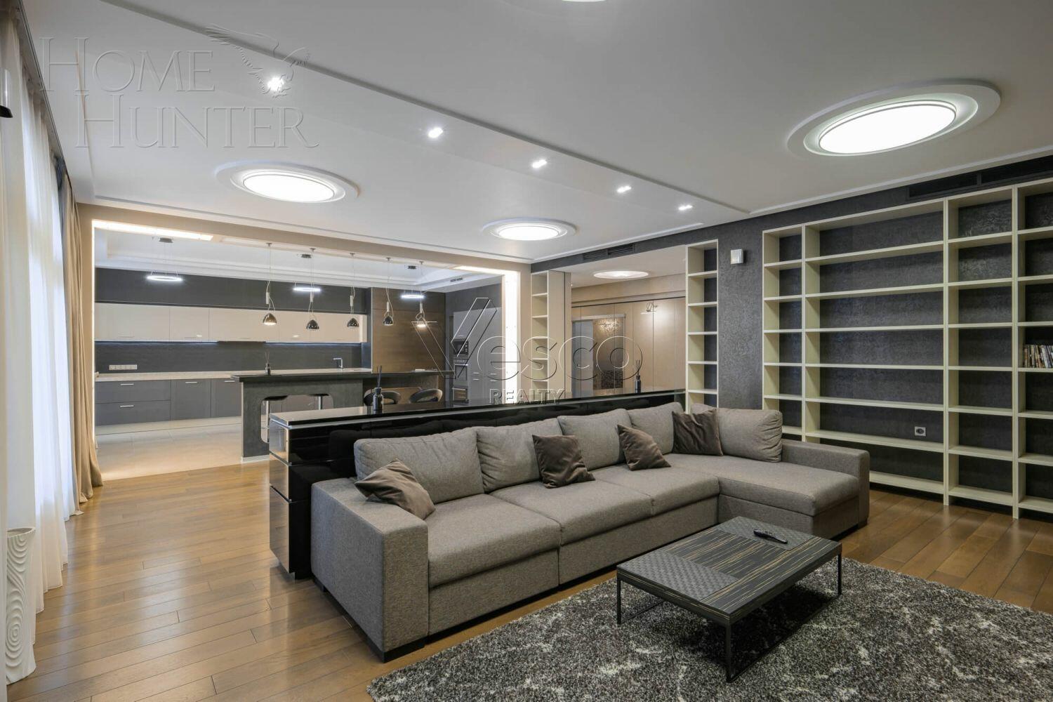 3-КОМН. КВАРТИРА С ОТДЕЛКОЙ 220 М² НА 4 ЭТАЖЕ