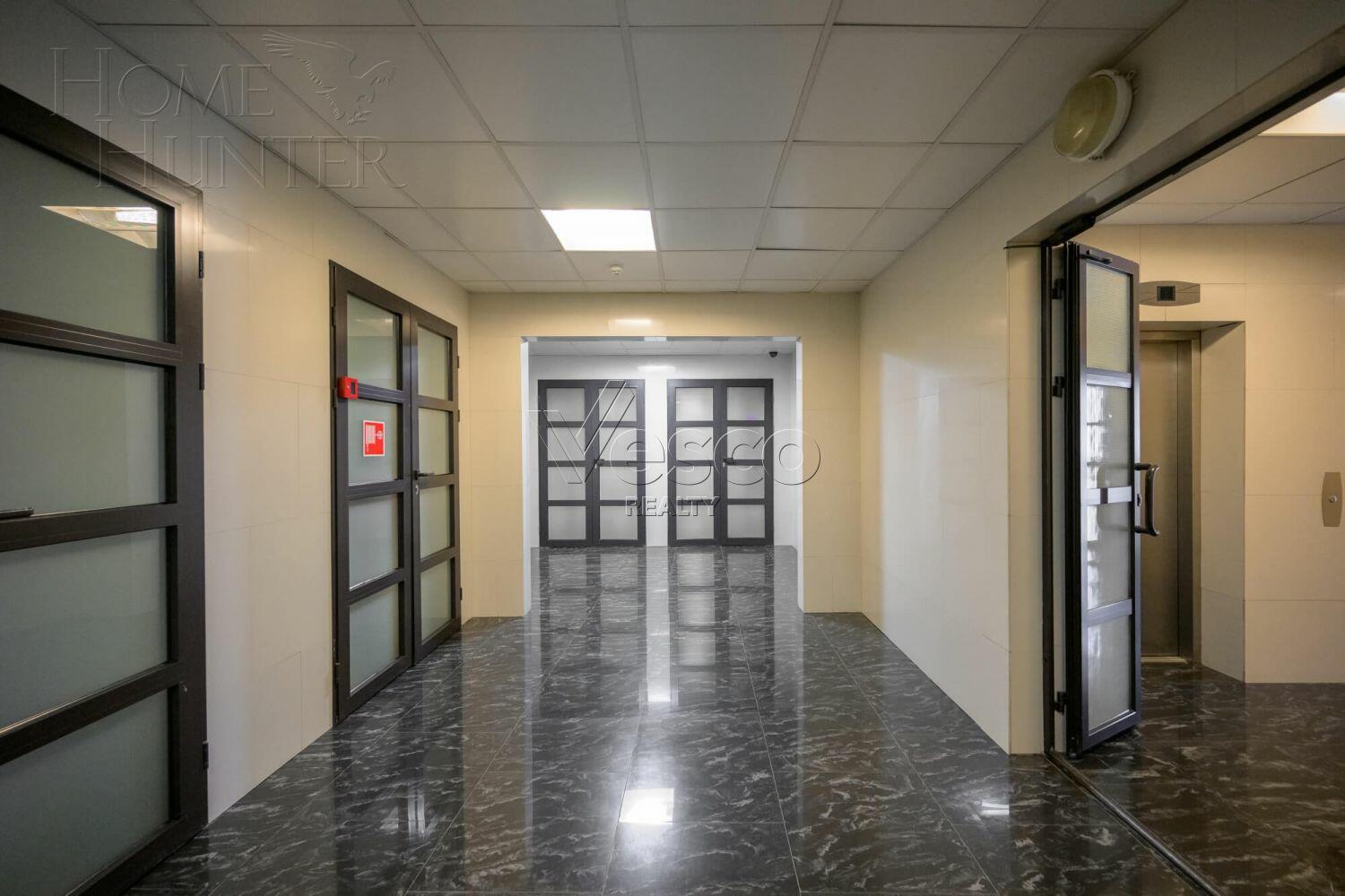 3-КОМН. КВАРТИРА С ОТДЕЛКОЙ 220 М² НА 4 ЭТАЖЕ