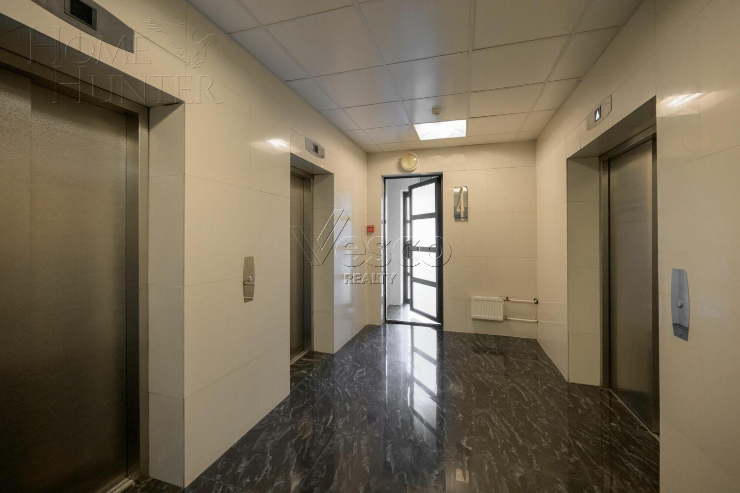 3-КОМН. КВАРТИРА С ОТДЕЛКОЙ 220 М² НА 4 ЭТАЖЕ