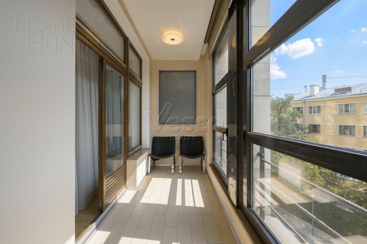 3-КОМН. КВАРТИРА С ОТДЕЛКОЙ 220 М² НА 4 ЭТАЖЕ