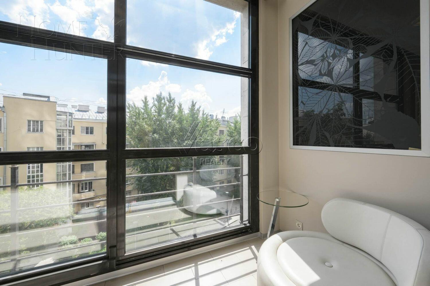 3-КОМН. КВАРТИРА С ОТДЕЛКОЙ 220 М² НА 4 ЭТАЖЕ