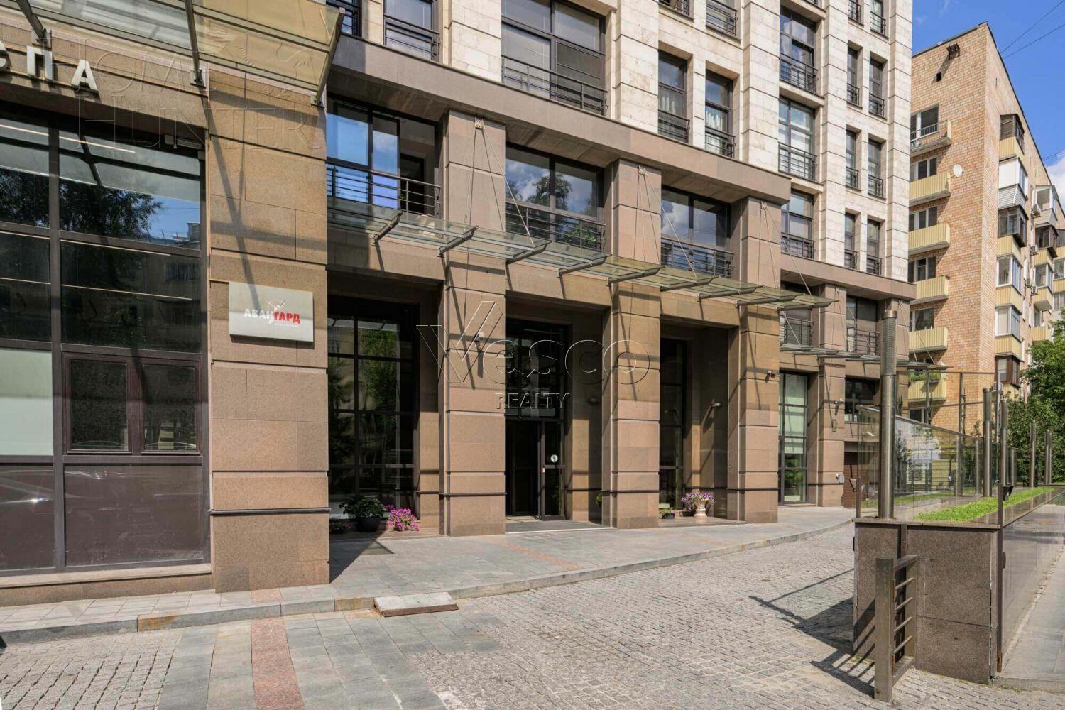 3-КОМН. КВАРТИРА С ОТДЕЛКОЙ 220 М² НА 4 ЭТАЖЕ