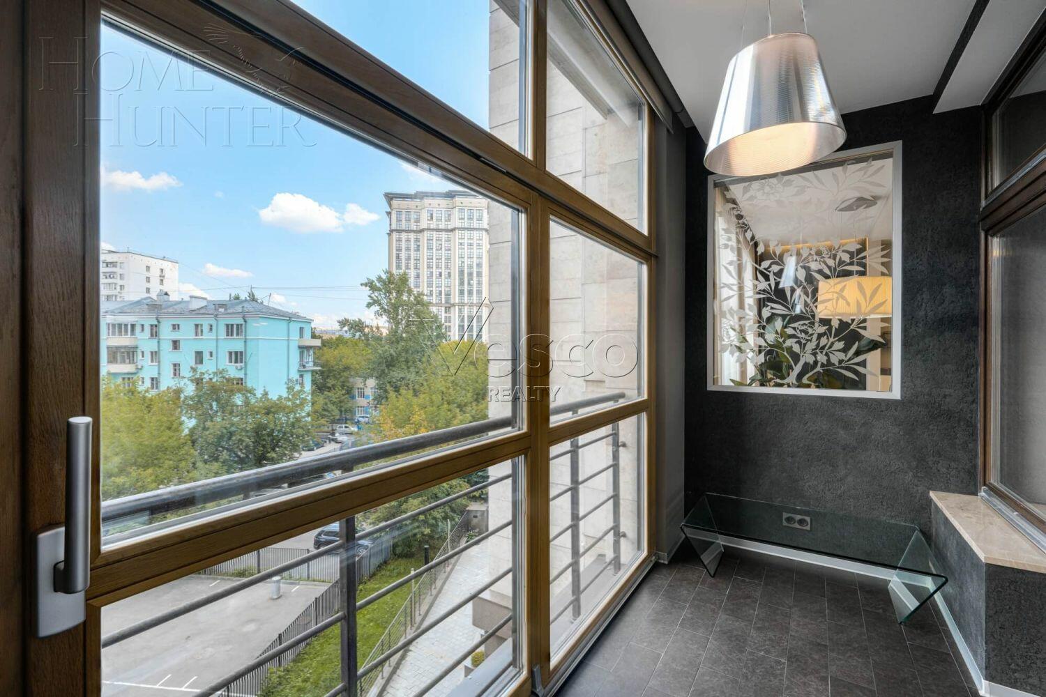 3-КОМН. КВАРТИРА С ОТДЕЛКОЙ 220 М² НА 4 ЭТАЖЕ