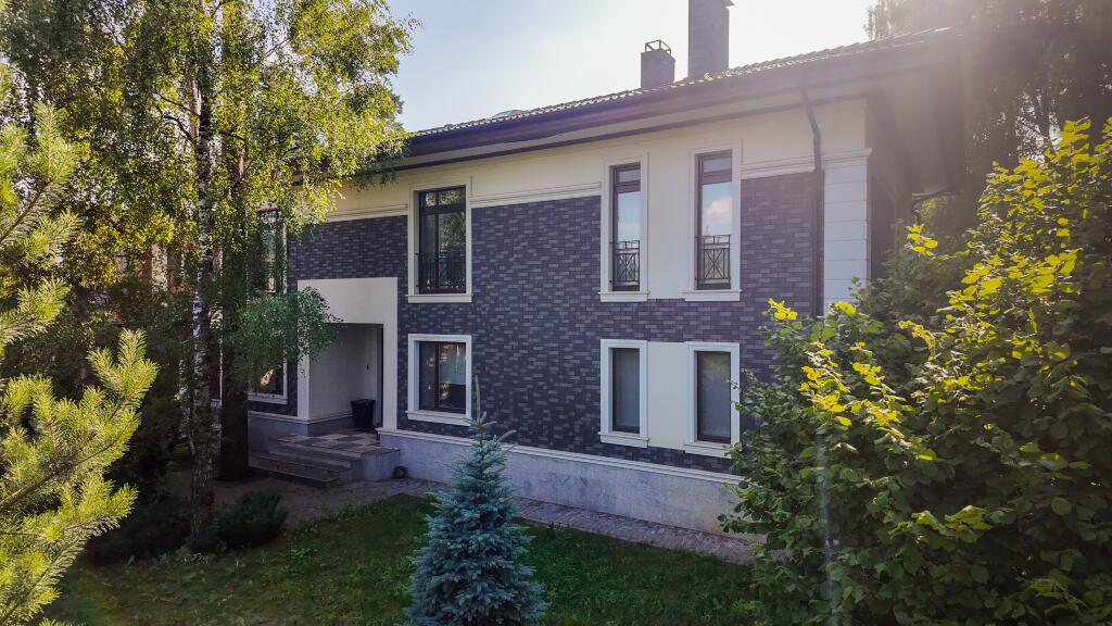 2-этажный коттедж 420 м² с отделкой