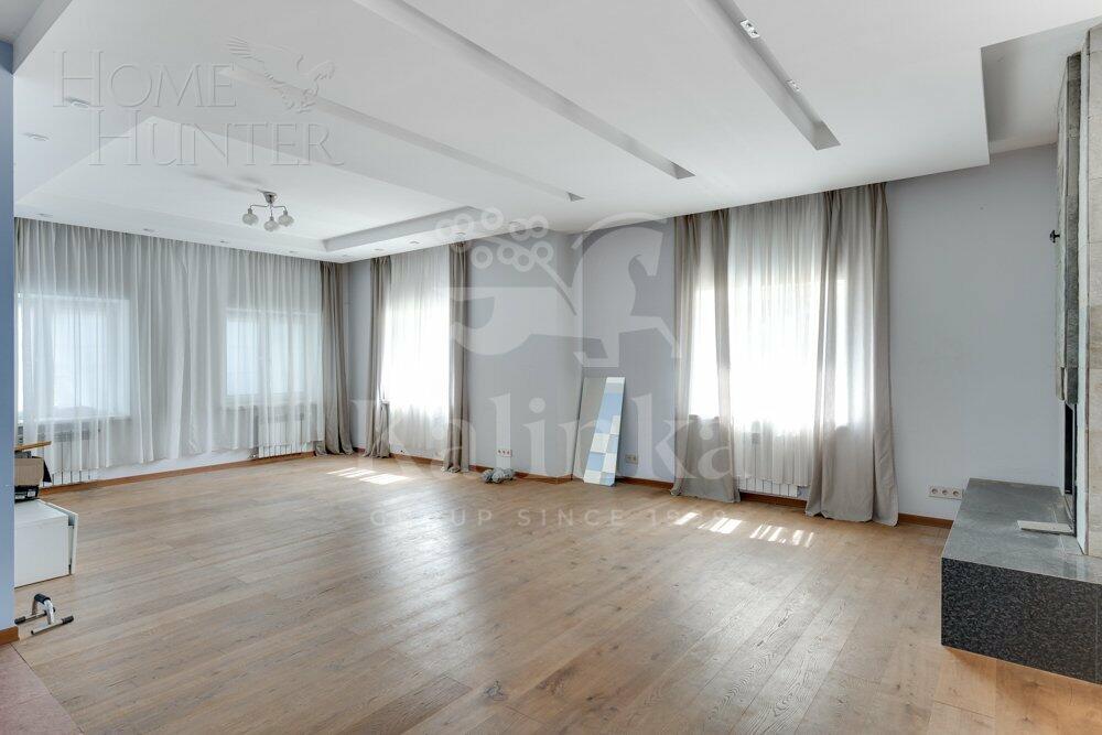 2-этажный коттедж 235 м² с отделкой