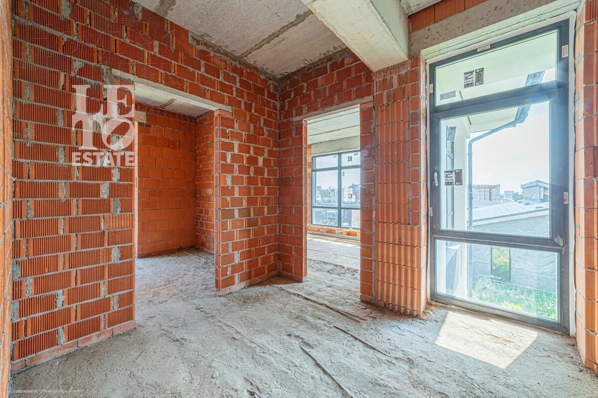 2-этажный коттедж 260 м² без отделки