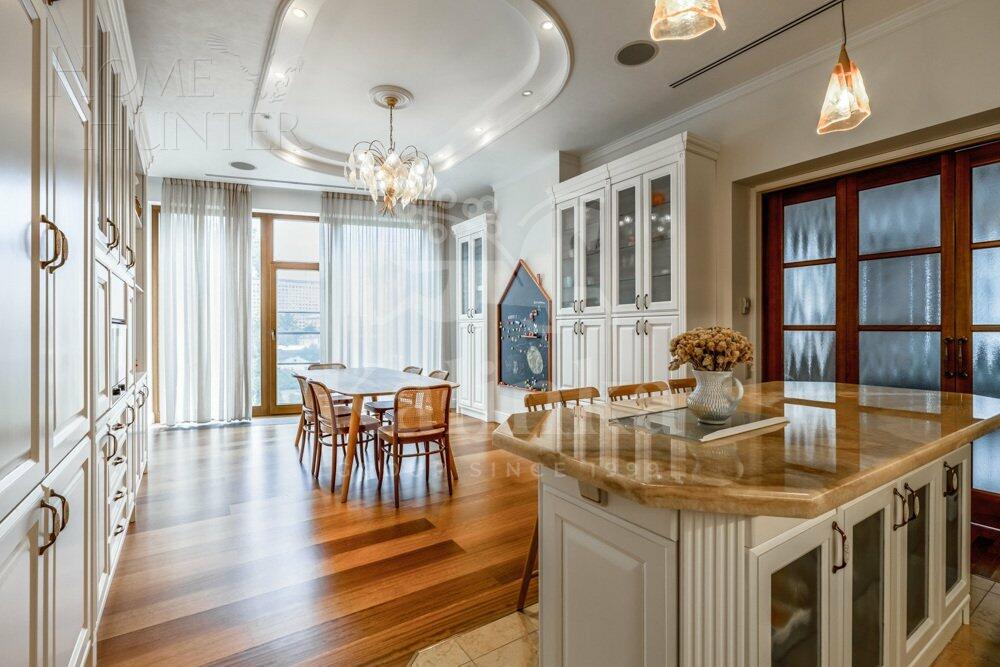 3-КОМН. КВАРТИРА С ОТДЕЛКОЙ 177.9 М² НА 4 ЭТАЖЕ