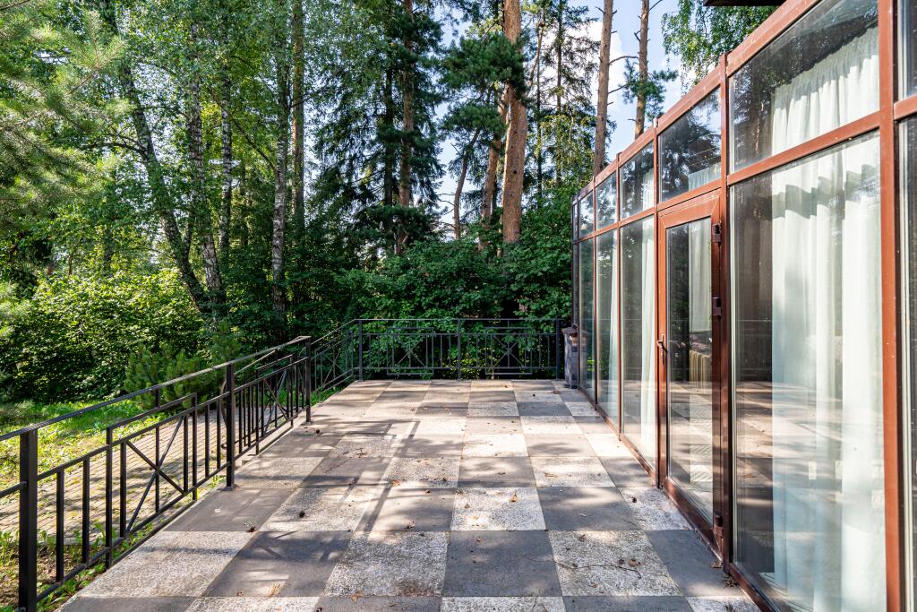 2-этажный коттедж 420 м² с отделкой