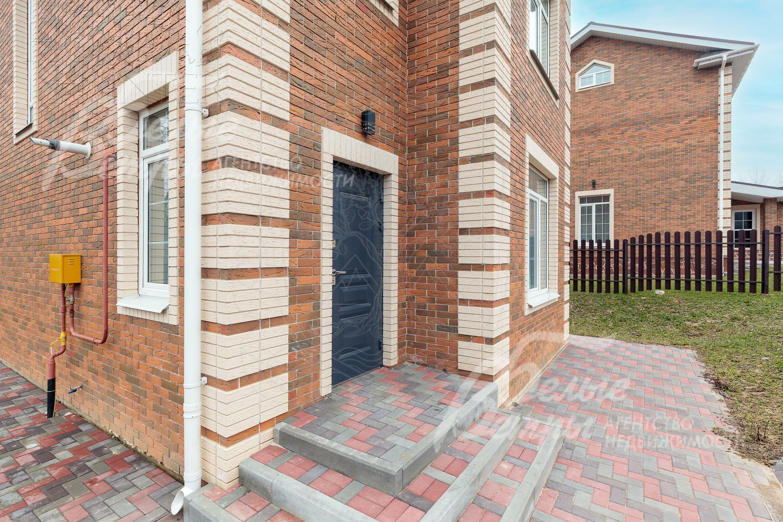 2-этажный коттедж 143 м² с отделкой