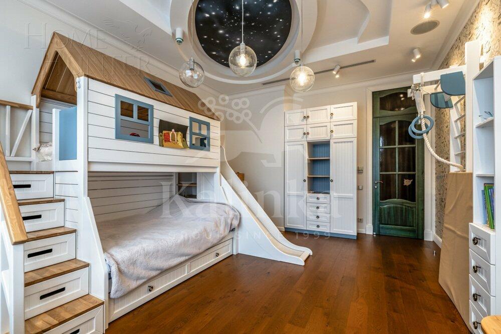 3-КОМН. КВАРТИРА С ОТДЕЛКОЙ 177.9 М² НА 4 ЭТАЖЕ