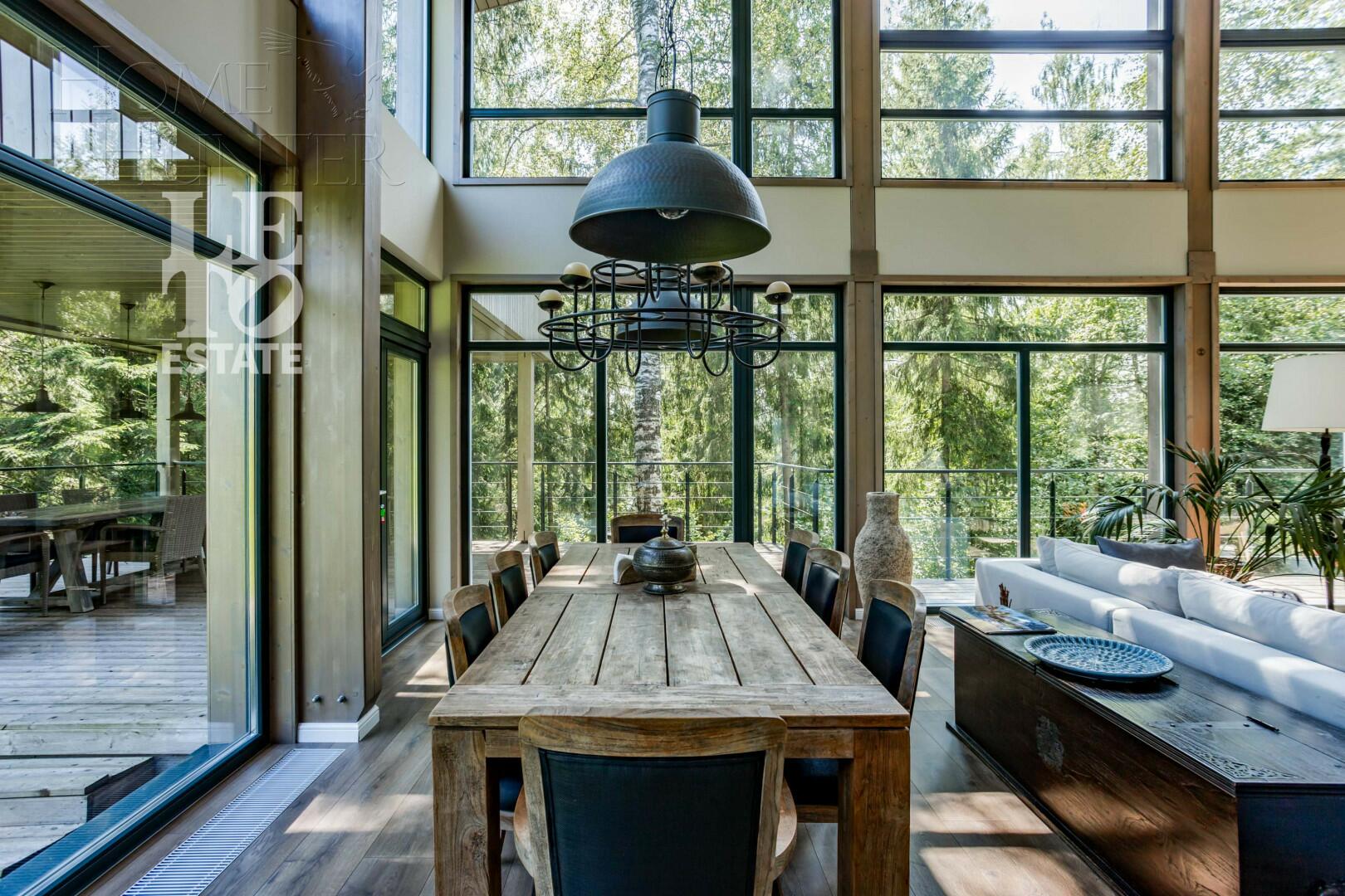 2-этажный коттедж 426 м² с отделкой