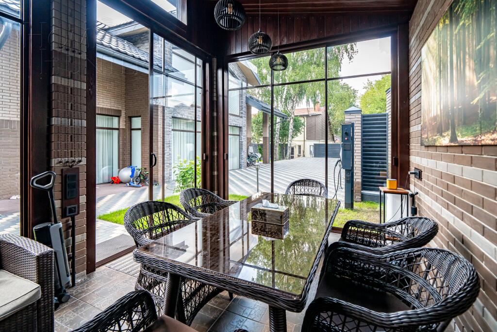 2-этажный коттедж 350 м² с отделкой