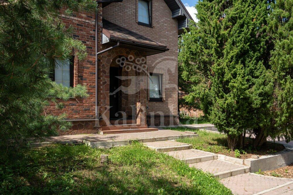 2-этажный коттедж 235 м² с отделкой