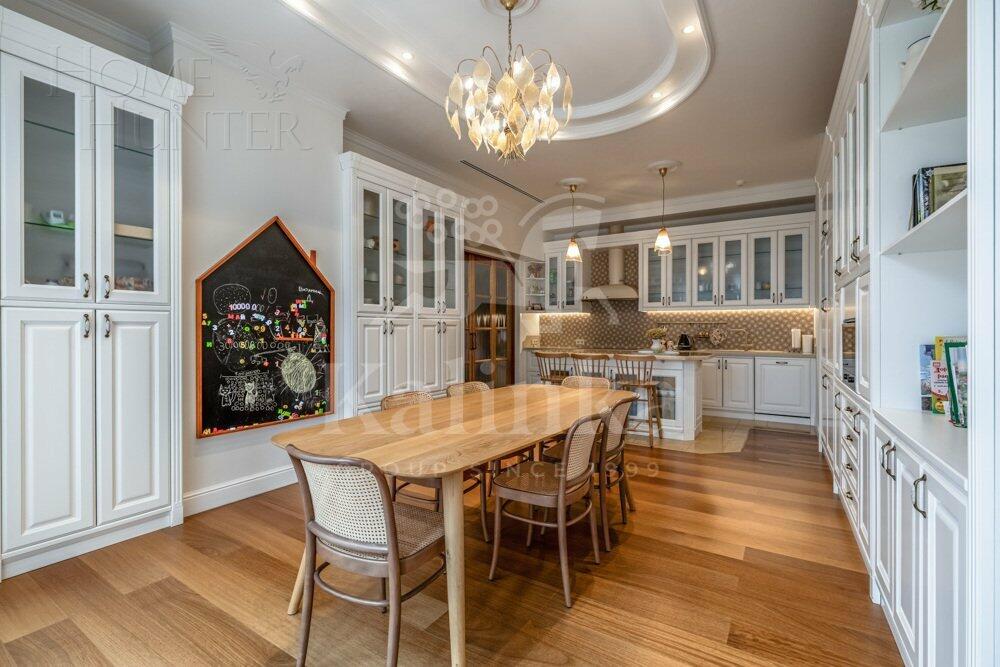 3-КОМН. КВАРТИРА С ОТДЕЛКОЙ 177.9 М² НА 4 ЭТАЖЕ