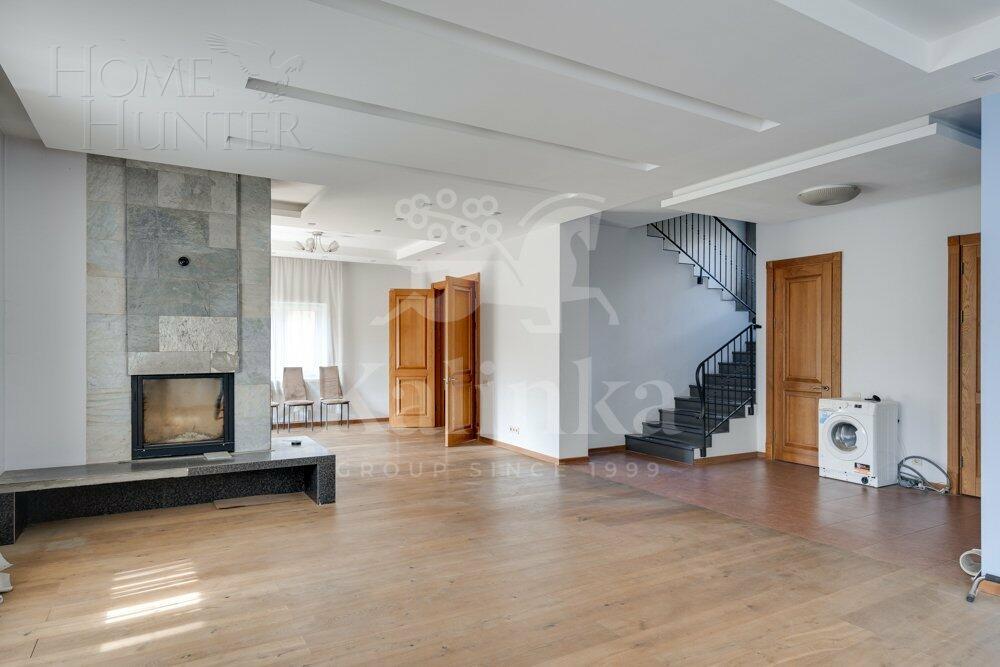 2-этажный коттедж 235 м² с отделкой