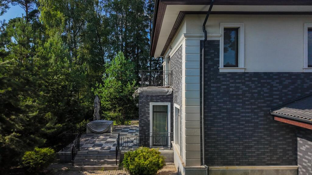 2-этажный коттедж 420 м² с отделкой