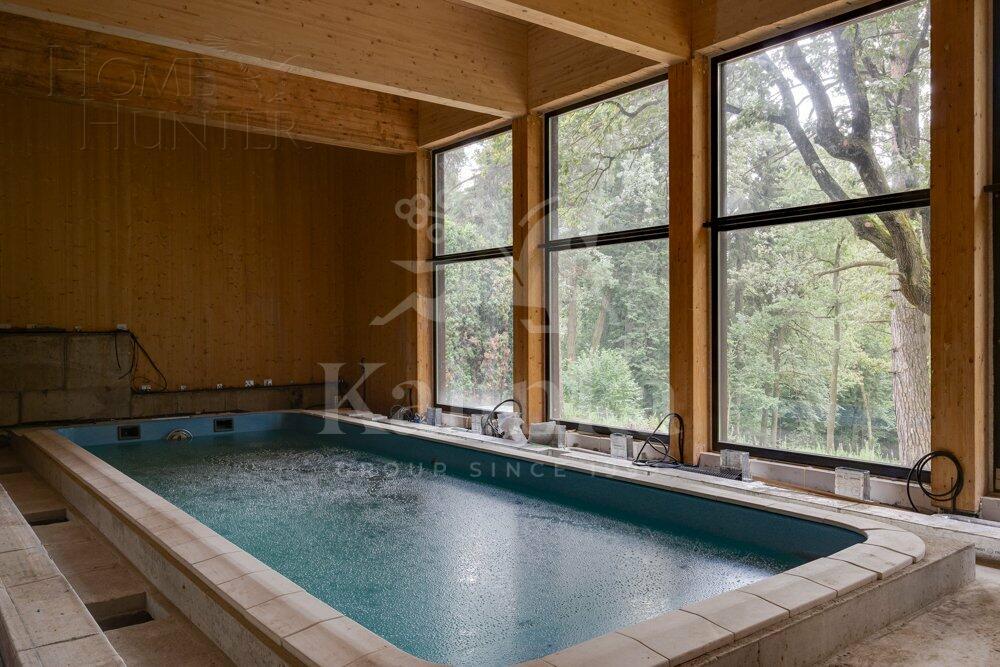 2-этажный коттедж 950 м² без отделки