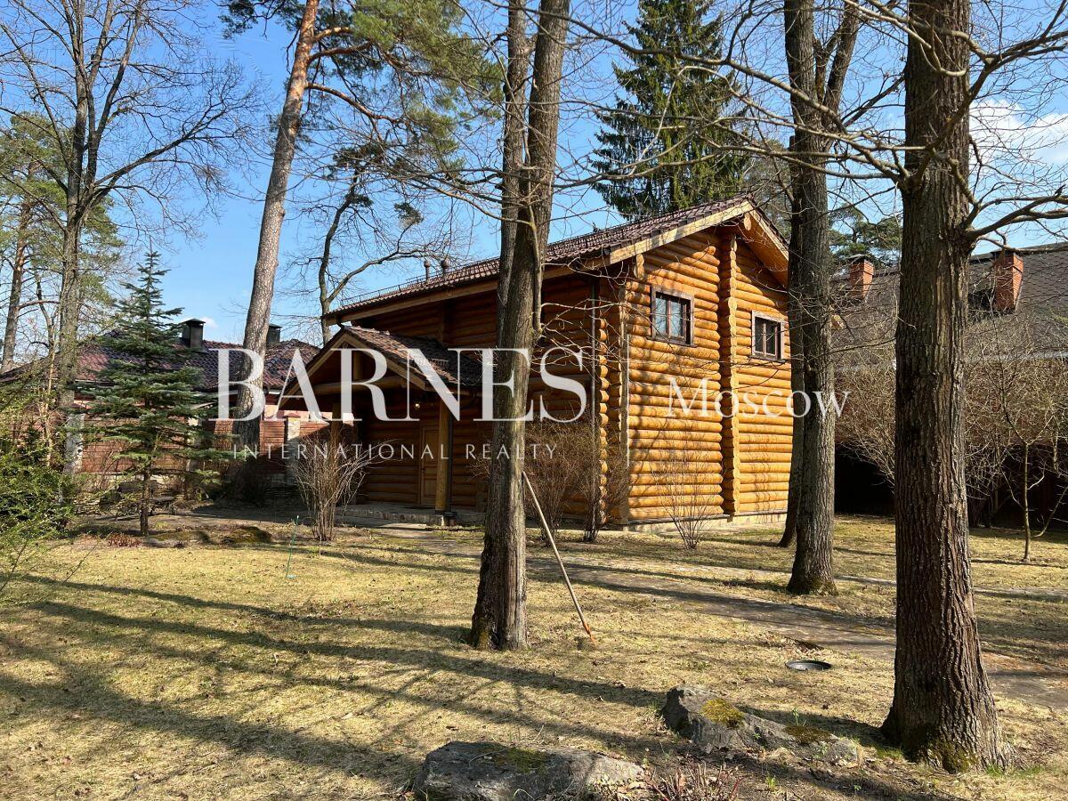 2-этажный коттедж 290 м² с отделкой