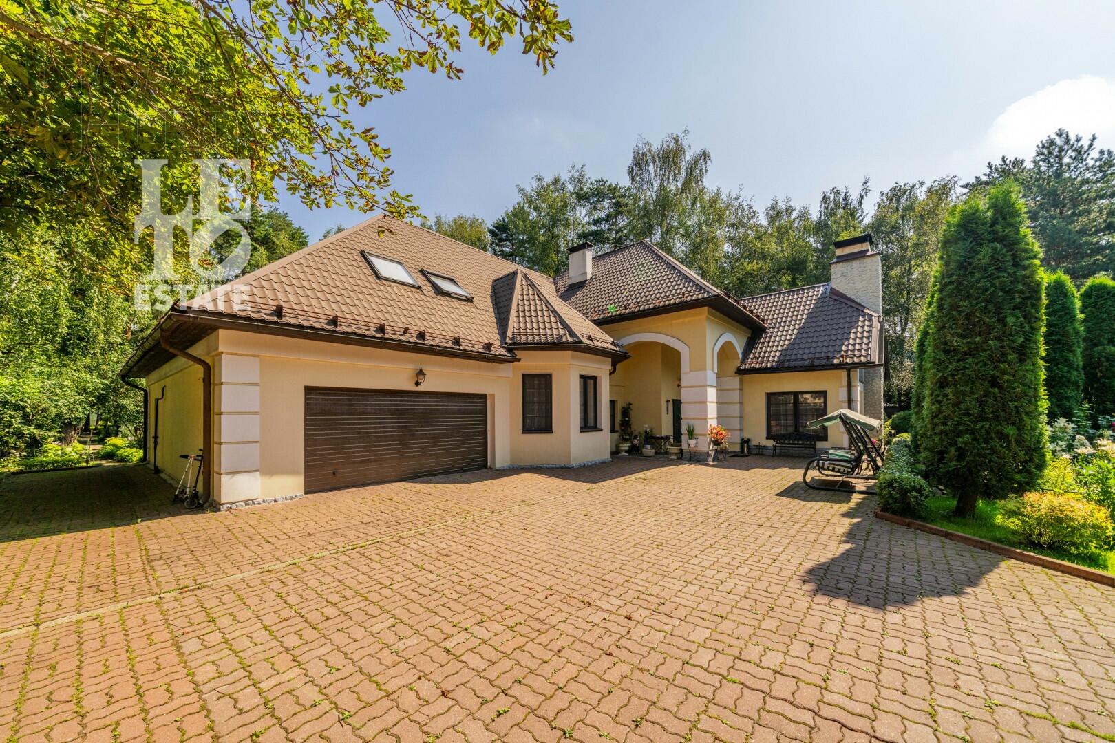 2-этажный коттедж 439.4 м² с отделкой