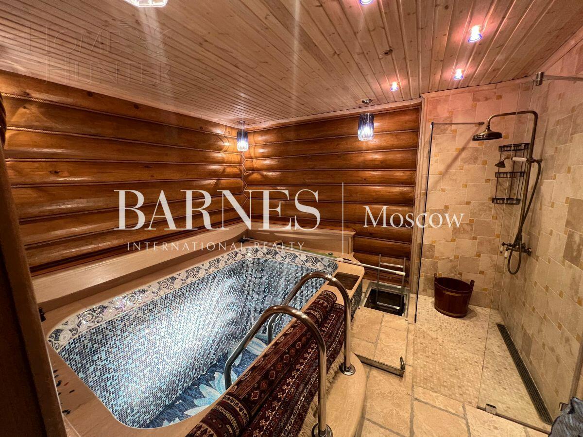 2-этажный коттедж 290 м² с отделкой