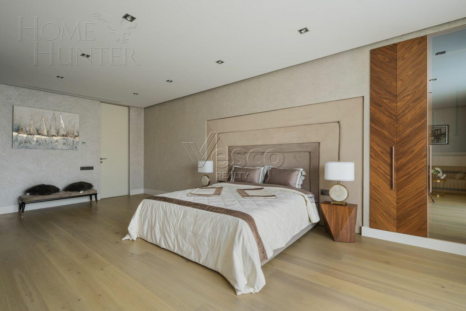 2-этажный коттедж 1 000 м² с отделкой