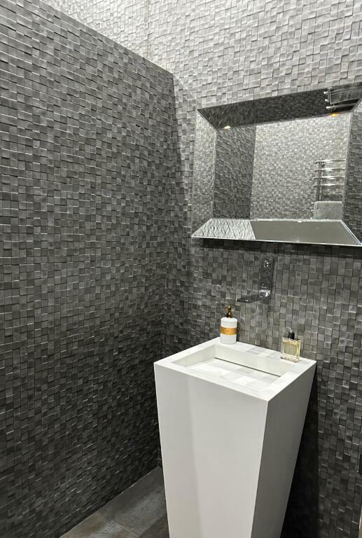 2-этажный коттедж 450 м² с отделкой