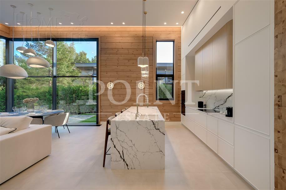 1-этажный коттедж 245 м² с отделкой