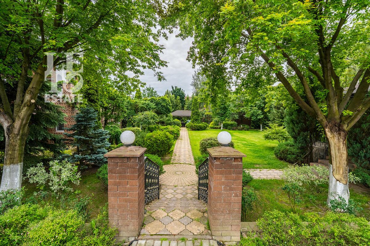 2-этажный коттедж 461.4 м² с отделкой