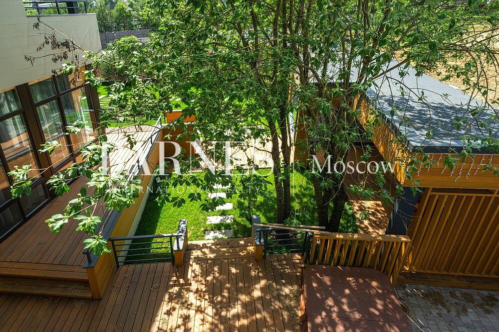 2-этажный коттедж 590 м² с отделкой