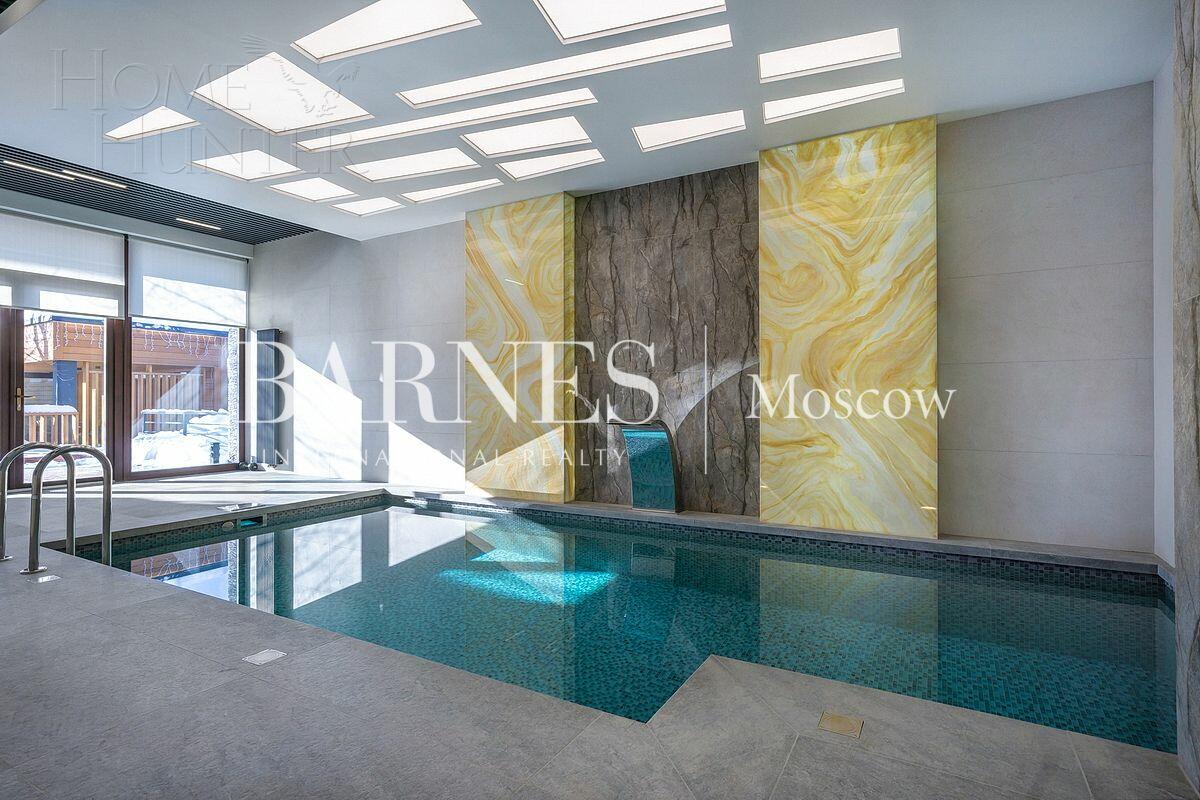 2-этажный коттедж 590 м² с отделкой