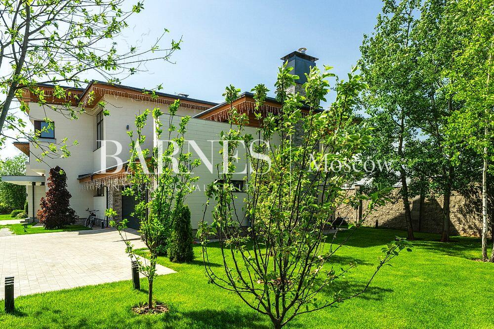 2-этажный коттедж 590 м² с отделкой