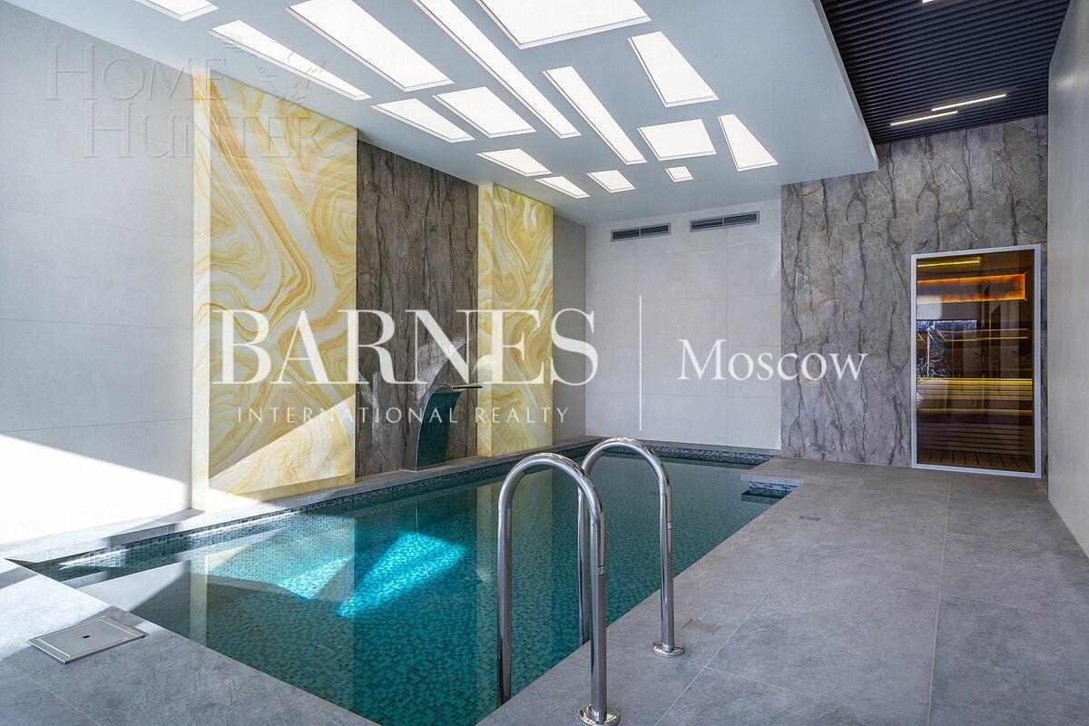 2-этажный коттедж 590 м² с отделкой