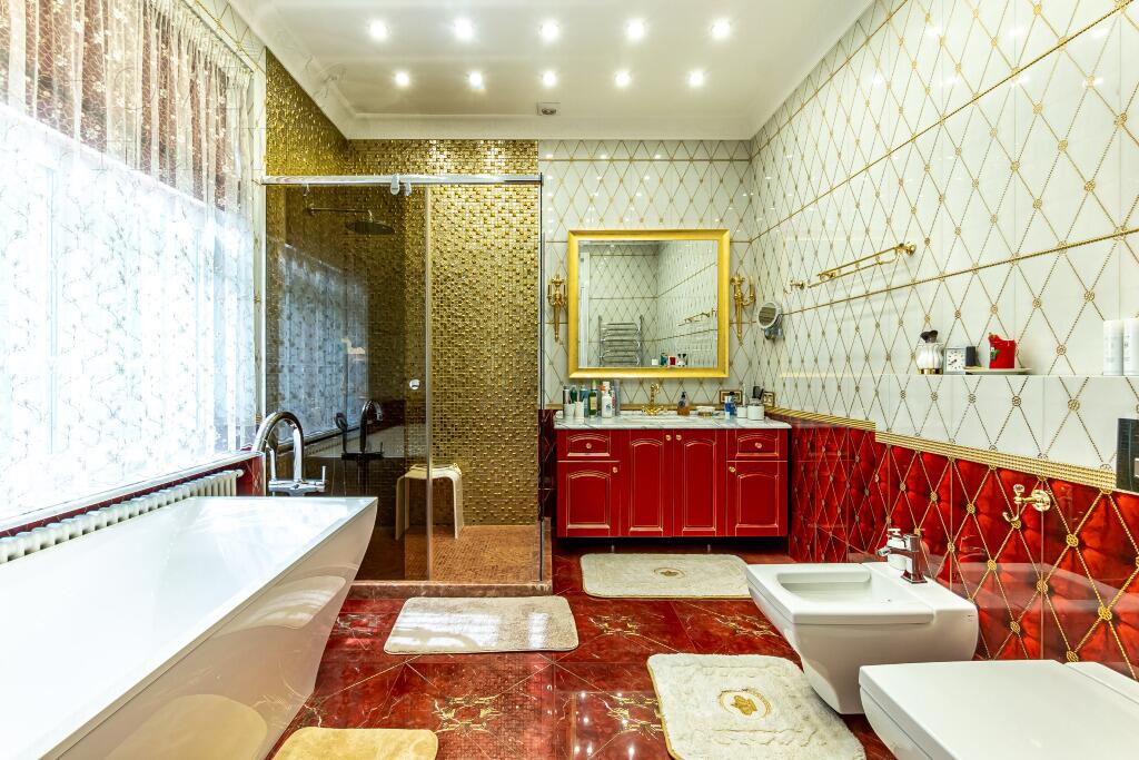 3-этажный таунхаус 375 м² с отделкой