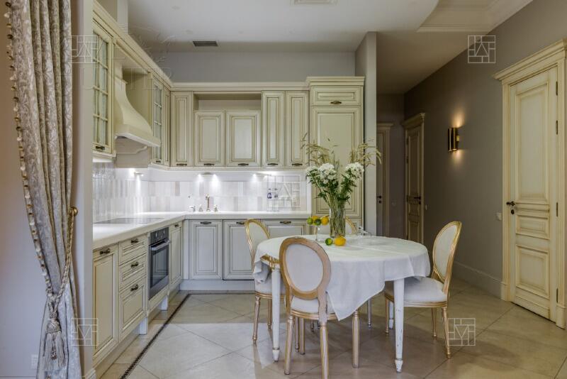 3-КОМН. КВАРТИРА С ОТДЕЛКОЙ 145 М² НА 2 ЭТАЖЕ