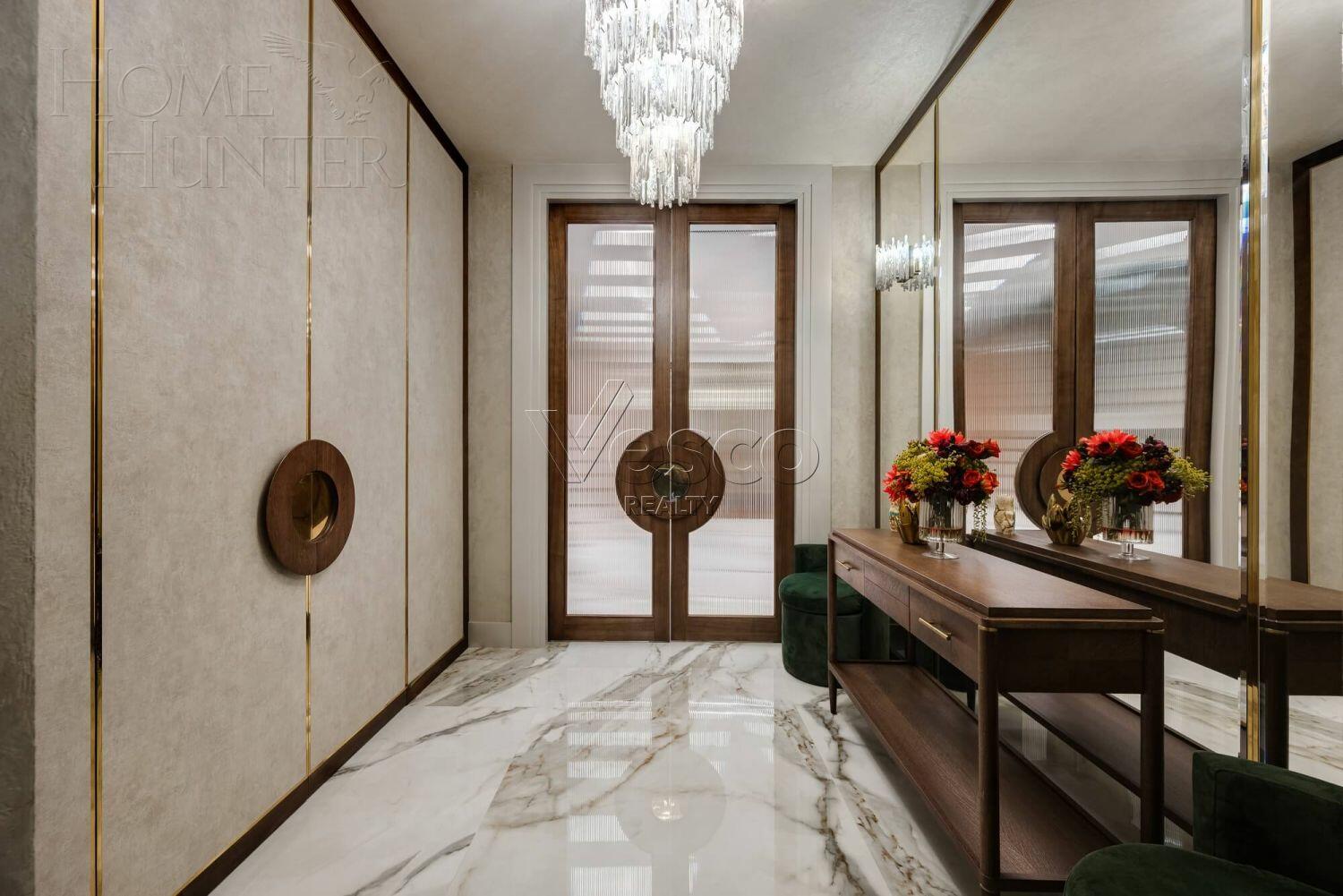 2-этажный коттедж 1 000 м² с отделкой