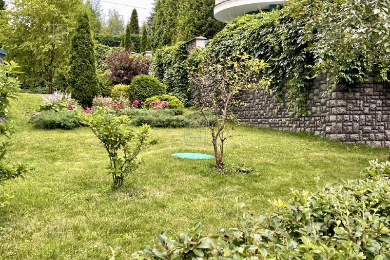 3-КОМН. КВАРТИРА С ОТДЕЛКОЙ 145 М² НА 2 ЭТАЖЕ