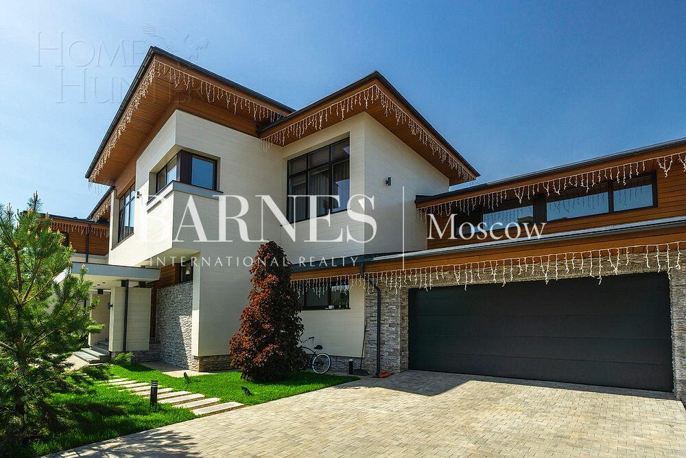 2-этажный коттедж 590 м² с отделкой