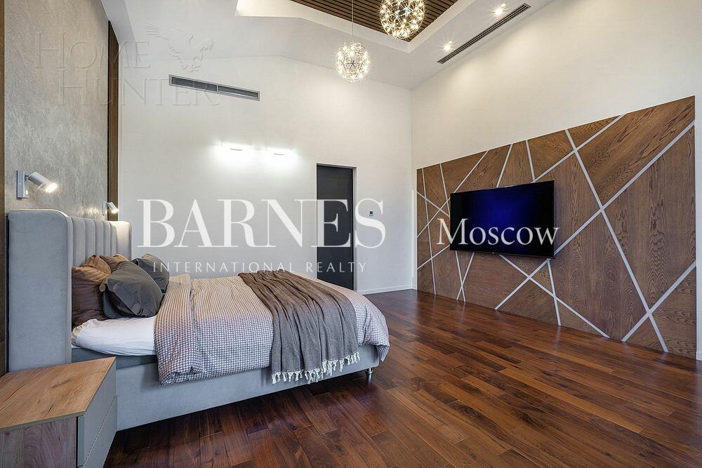 2-этажный коттедж 590 м² с отделкой