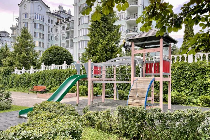 3-КОМН. КВАРТИРА С ОТДЕЛКОЙ 145 М² НА 2 ЭТАЖЕ