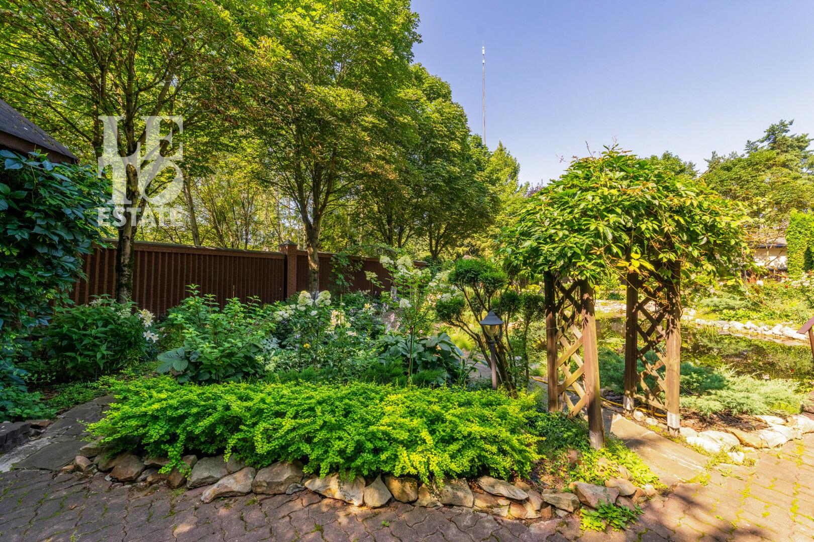 2-этажный коттедж 439.4 м² с отделкой