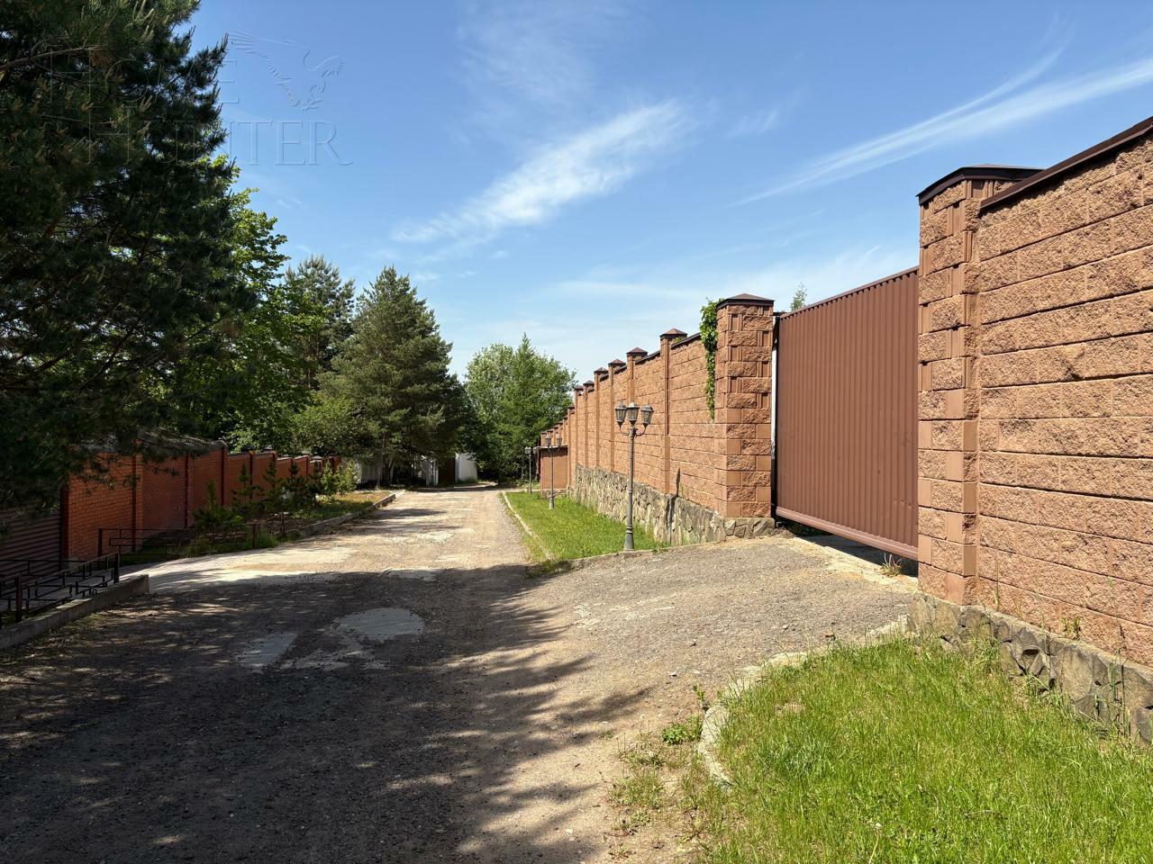 3-этажный коттедж 1 523.7 м² без отделки