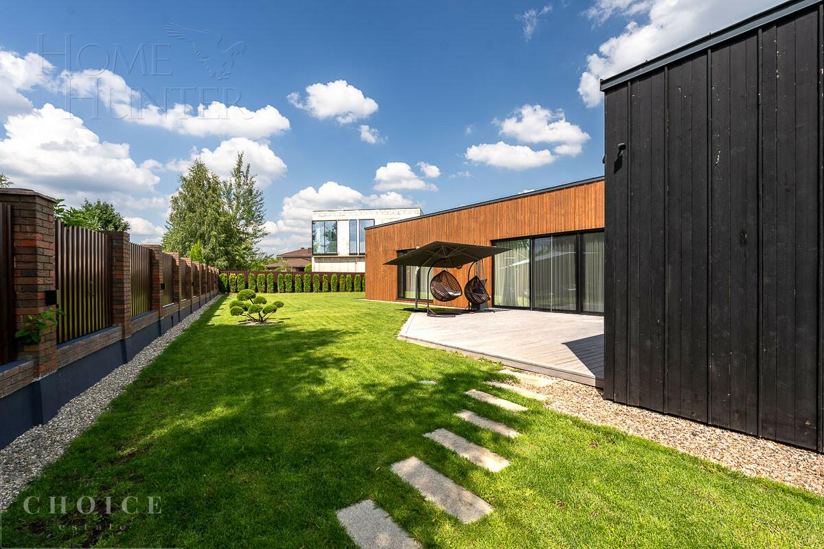 1-этажный коттедж 310 м² с отделкой