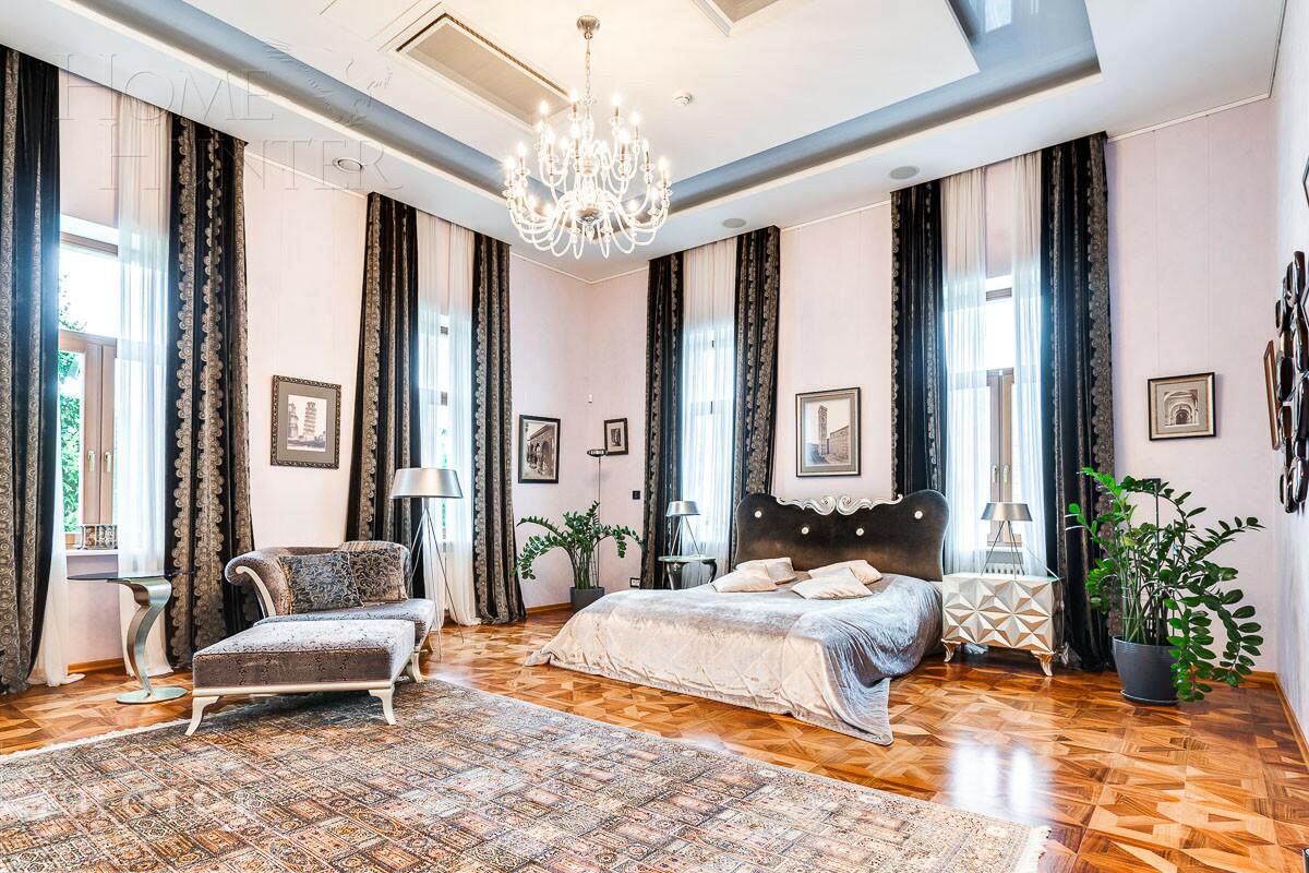 2-этажный коттедж 1 100 м² с отделкой