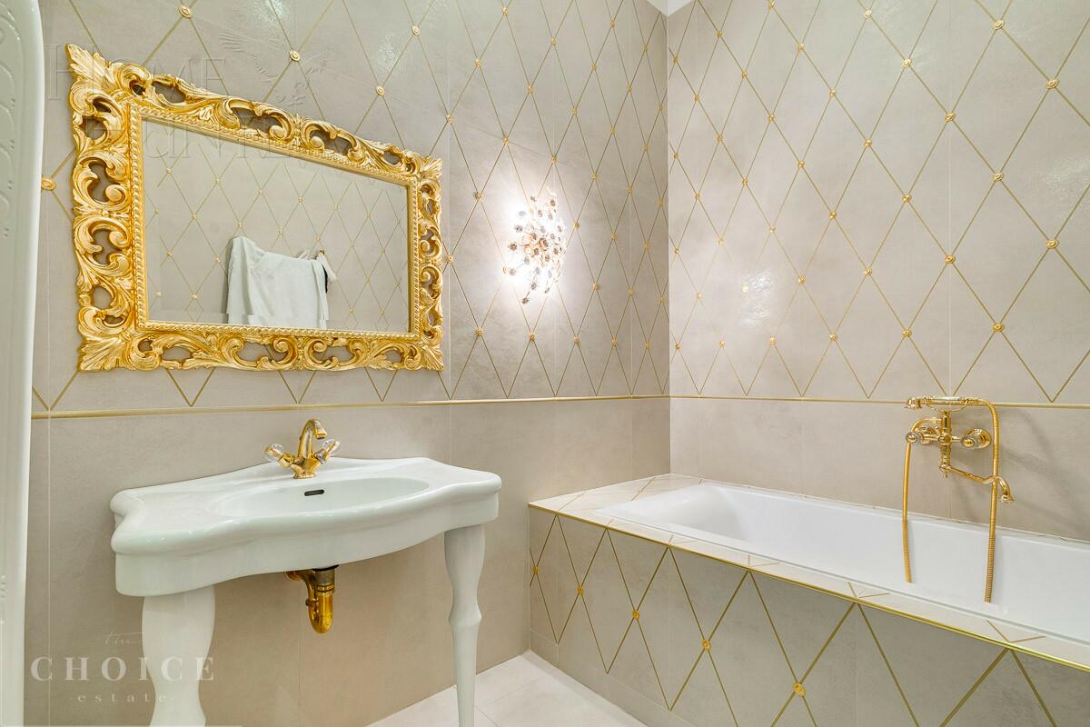 2-этажный коттедж 3 000 м² с отделкой