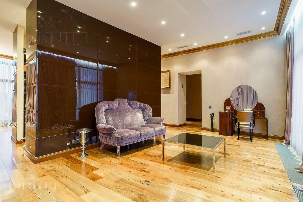 2-этажный коттедж 1 250 м² с отделкой