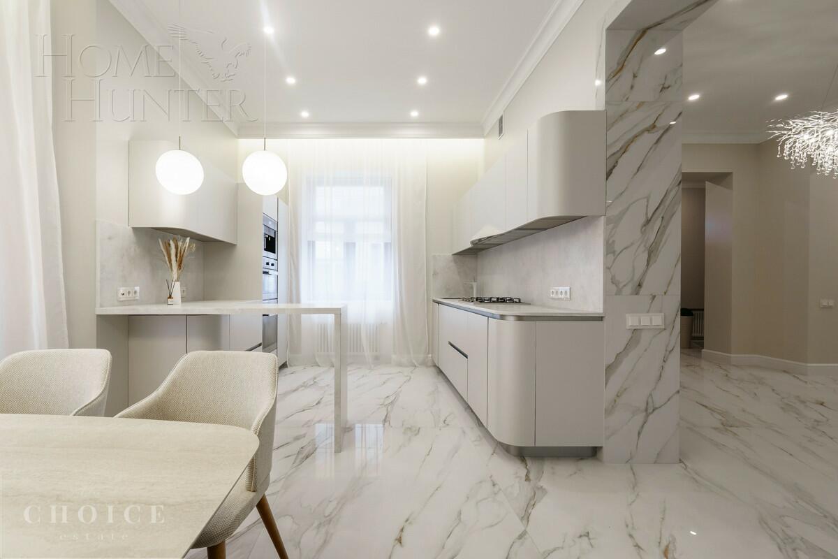 2-этажный коттедж 382 м² с отделкой