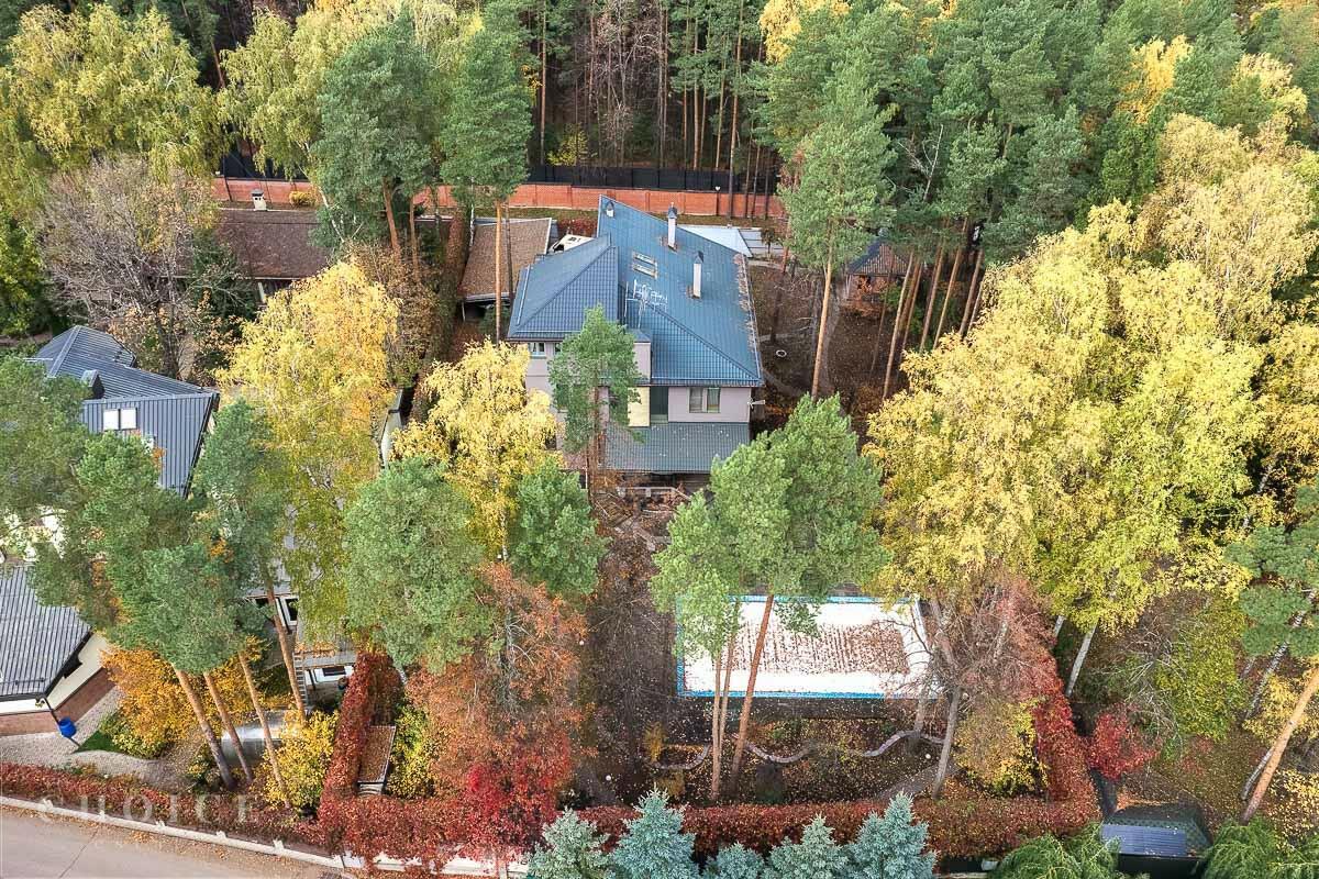 2-этажный коттедж 600 м² с отделкой