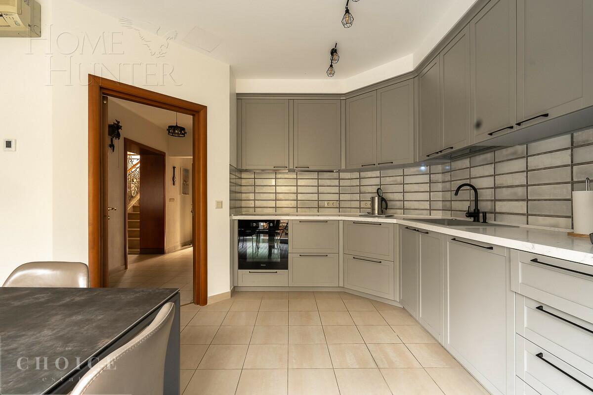 2-этажный коттедж 679 м² с отделкой